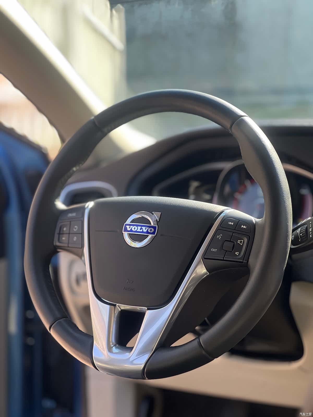 Volvo V40, 2016 18