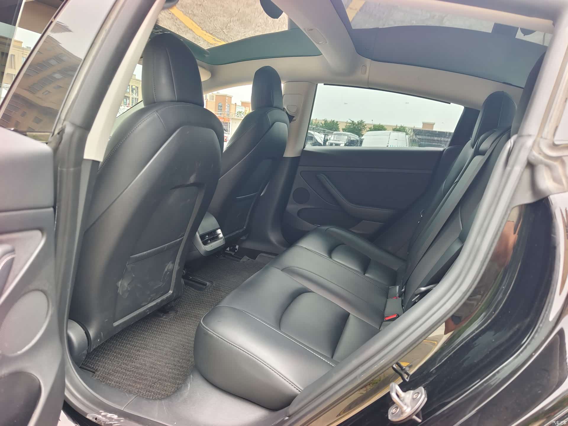Tesla Model 3, 2022 16