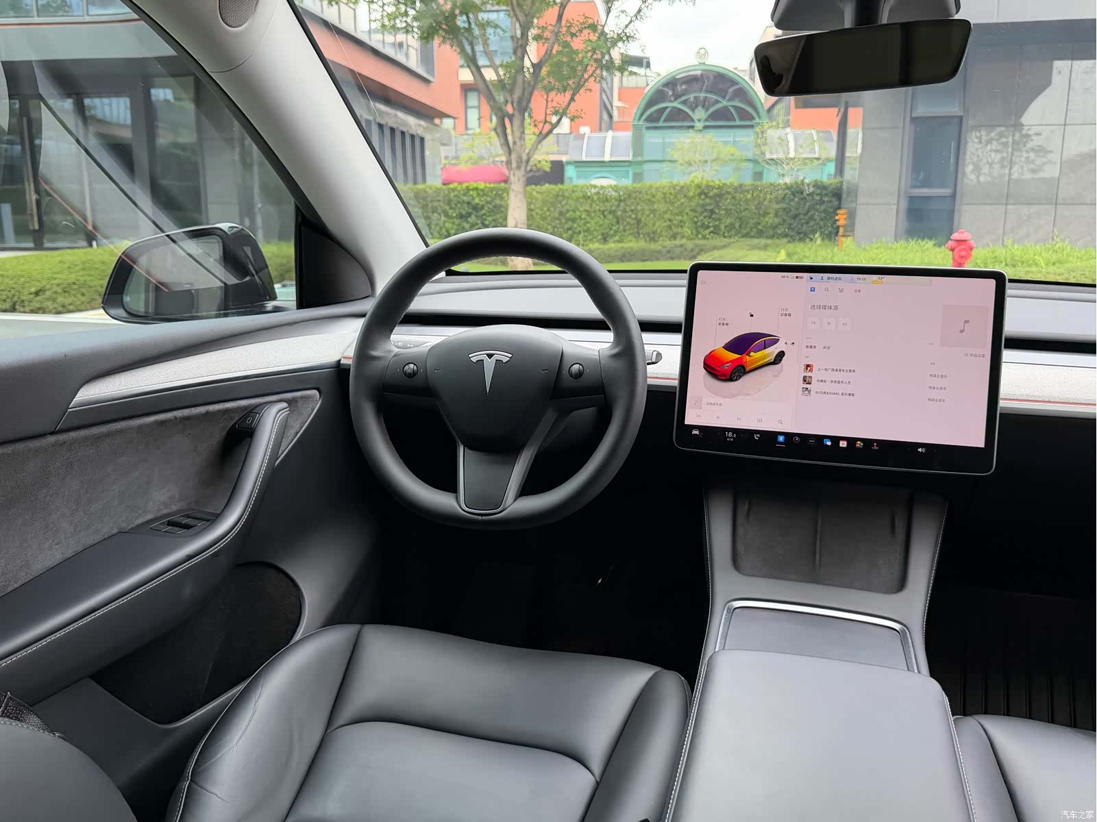 Tesla Model Y, 2024 15