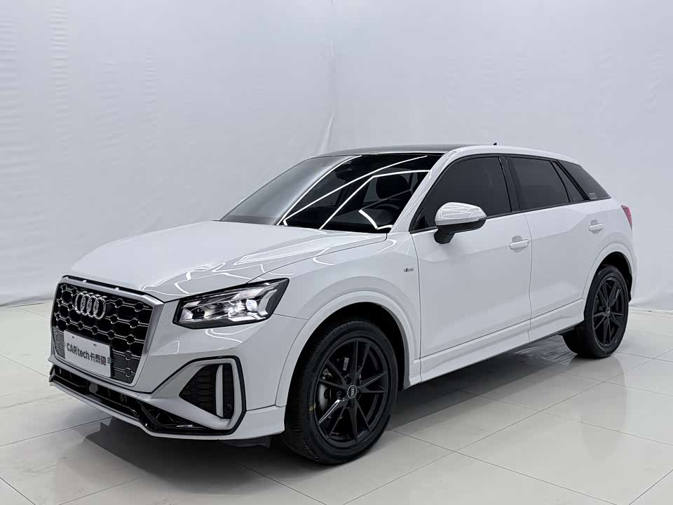 Audi Q2L