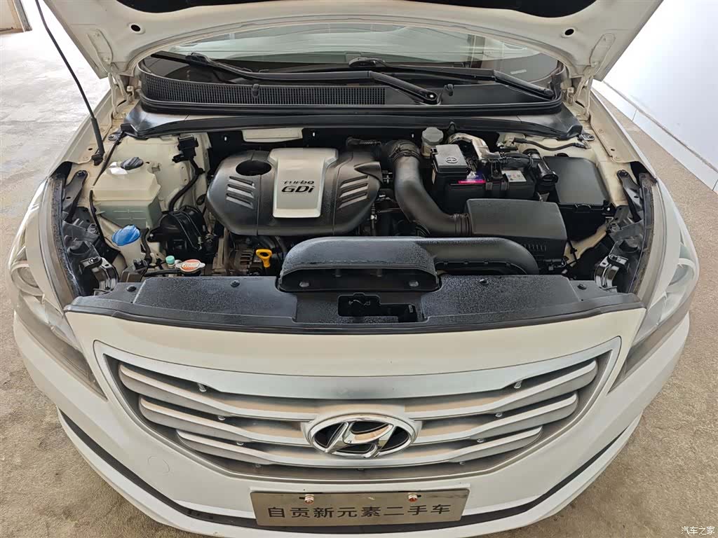 Hyundai GLS, 2016 13