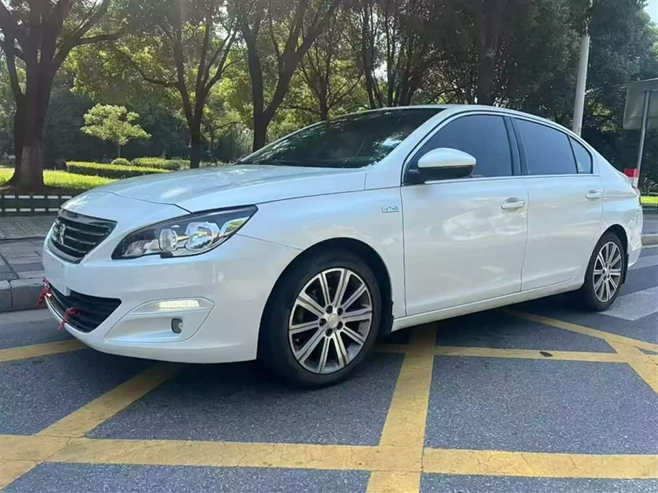 Peugeot 408