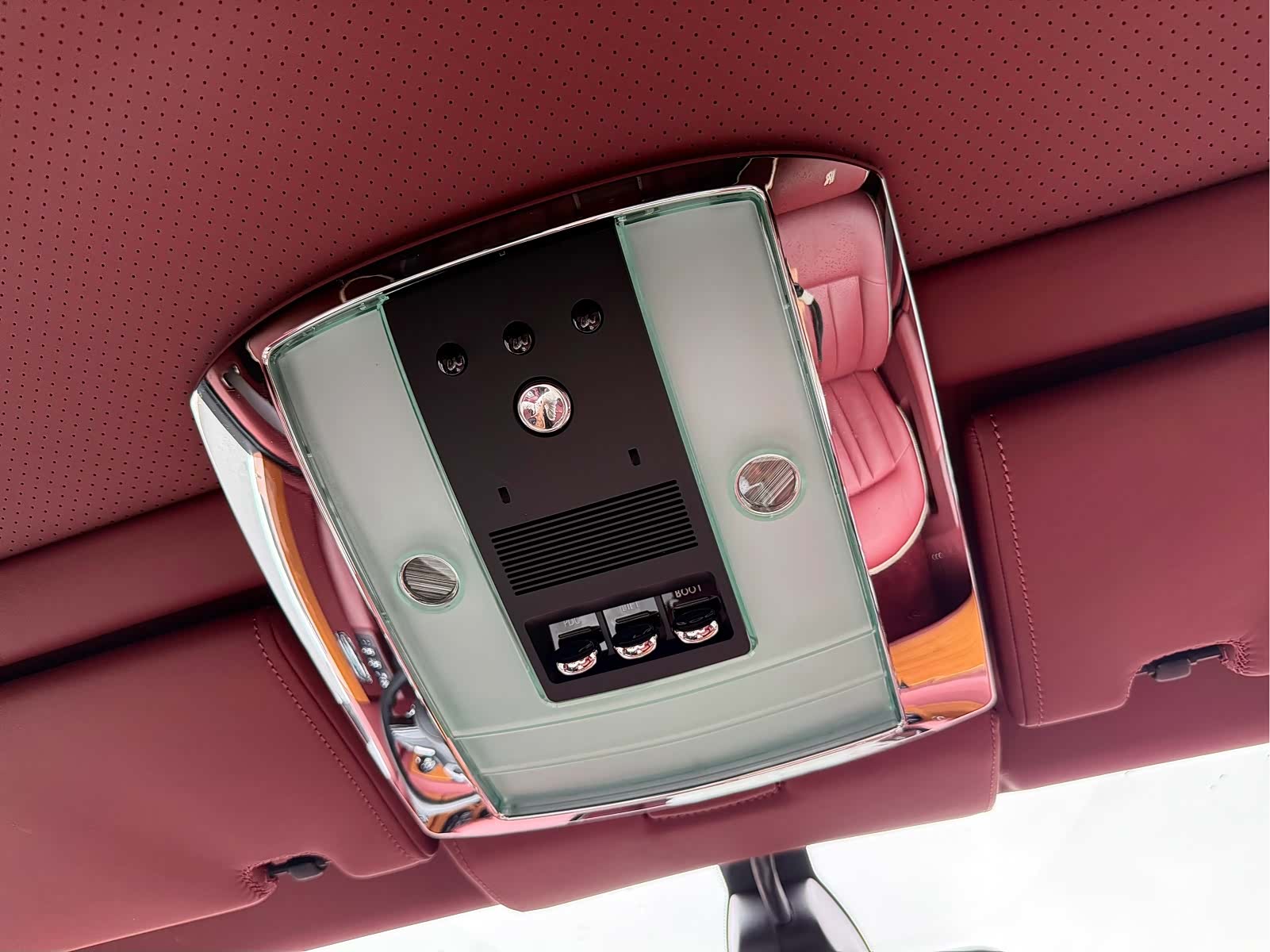 Rolls-Royce Phantom, 2015 21