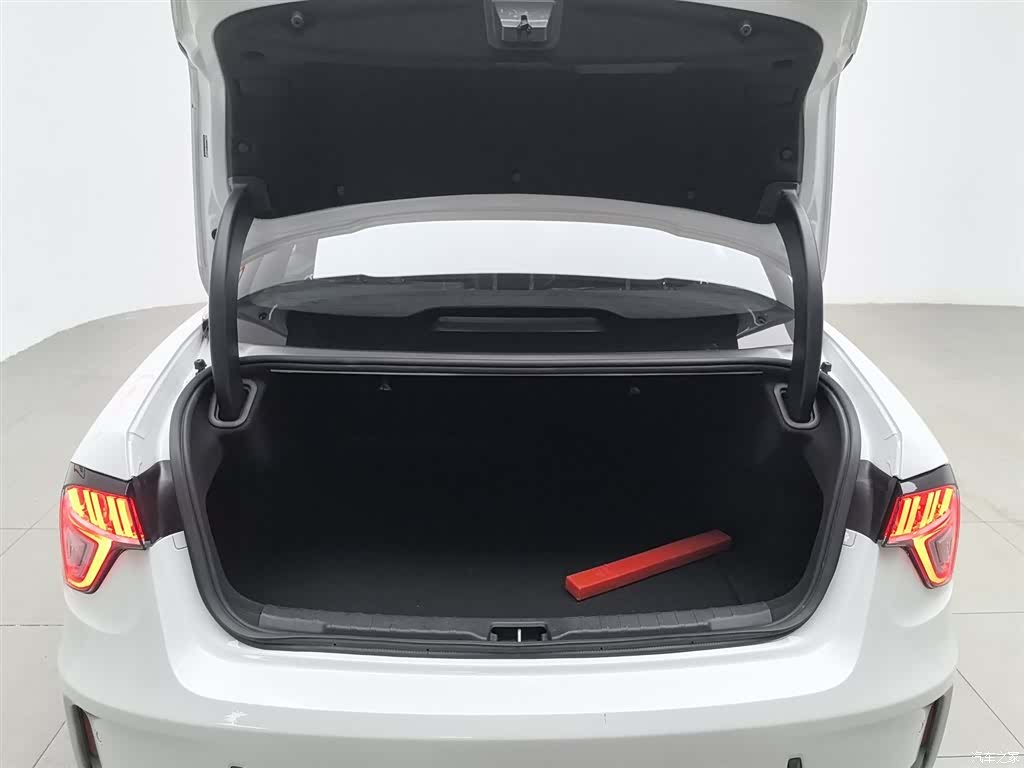 Lynk & Co 02, 2022 16