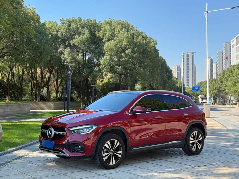 Mercedes-Benz GLA