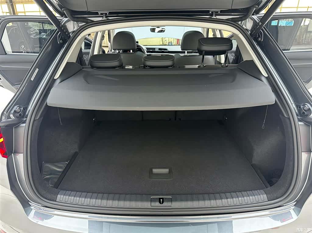Audi Q3, 2022 9