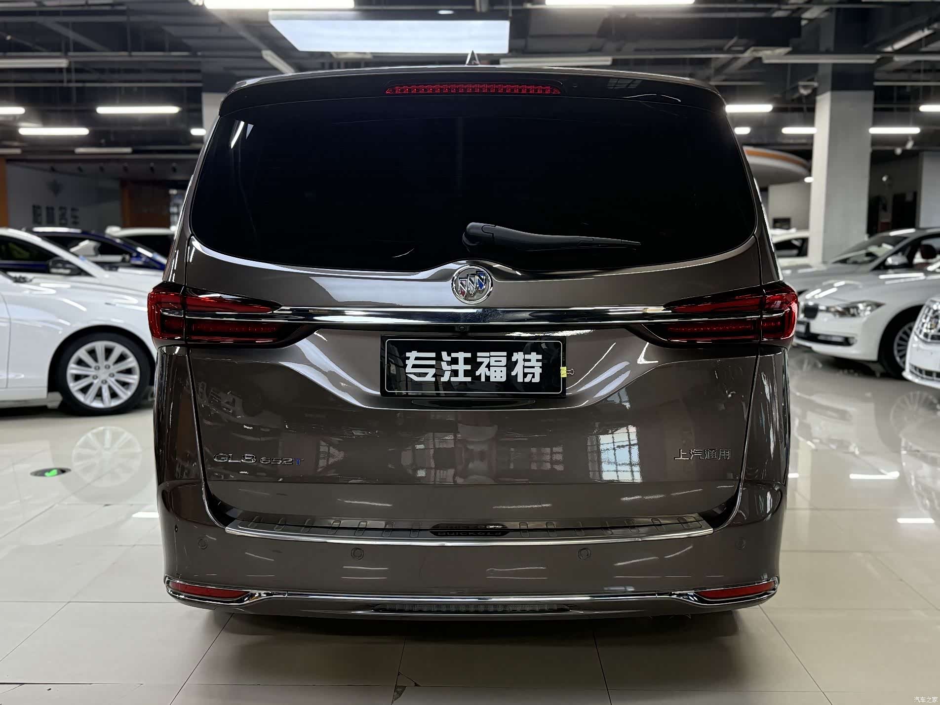Buick GL8, 2023 8