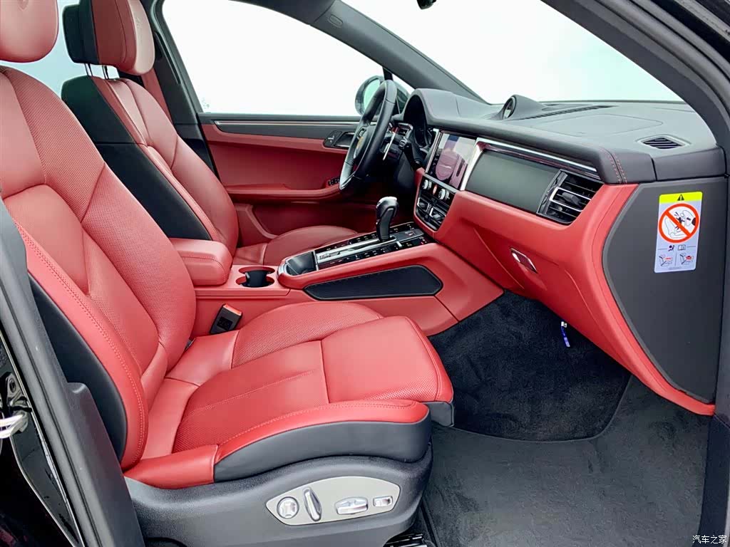 Porsche Macan, 2024 14