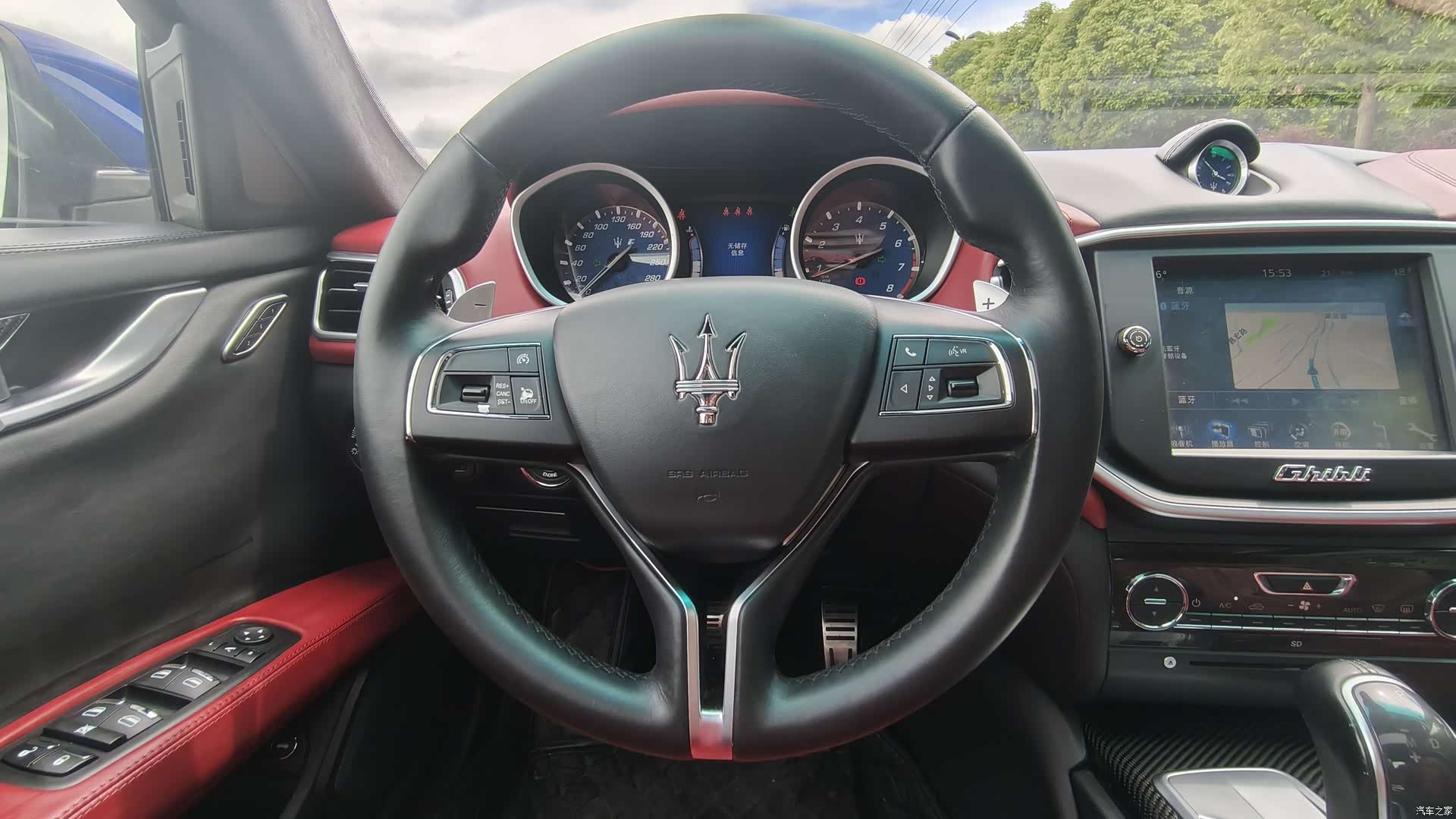 Maserati Ghibli, 2015 10