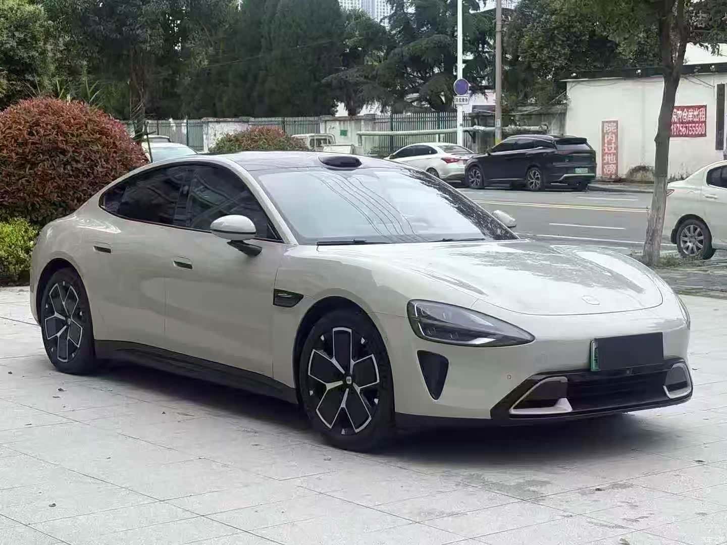 Xiaomi SU7, 2025 3
