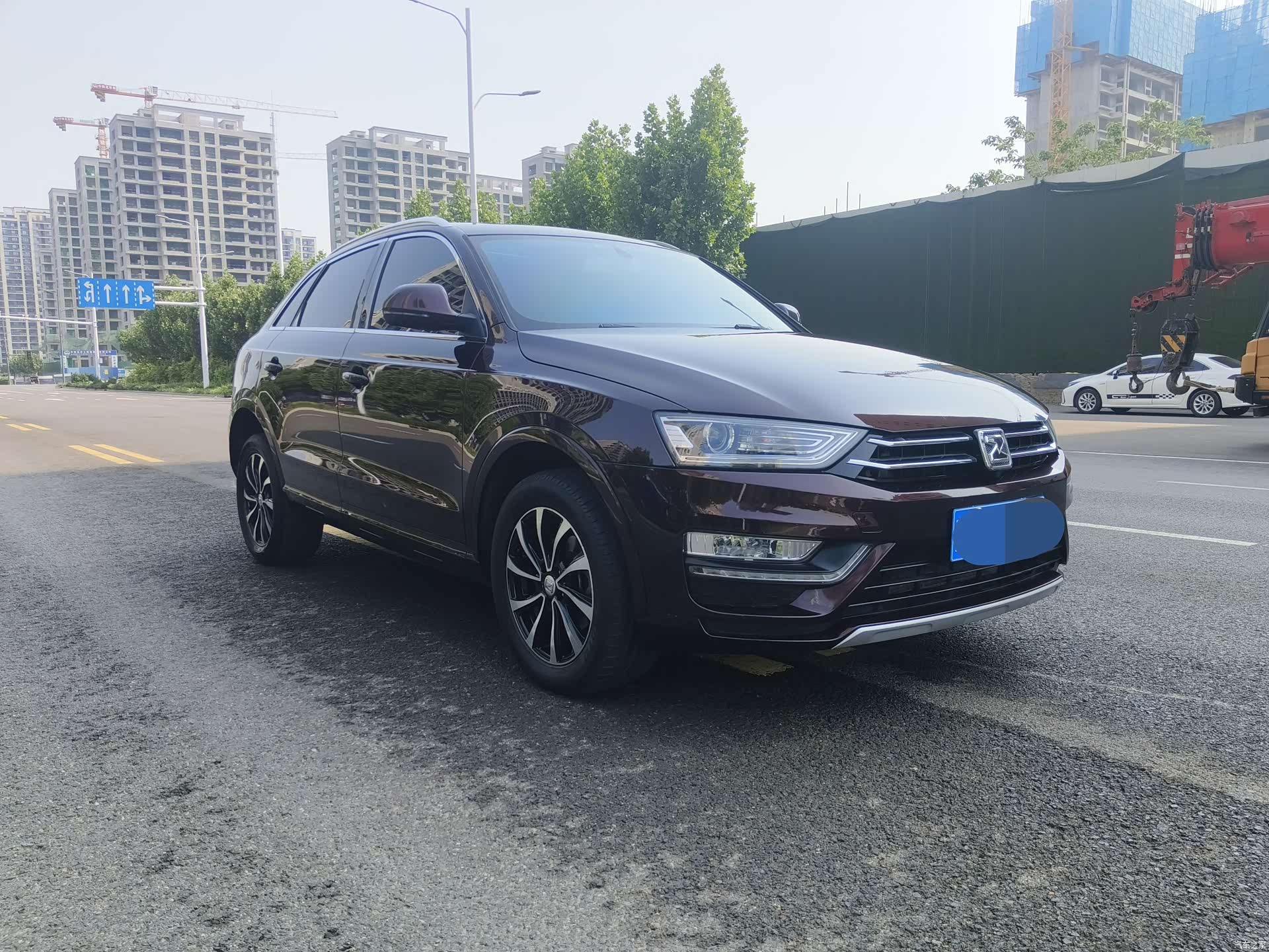 Zotye SR7, 2017 3