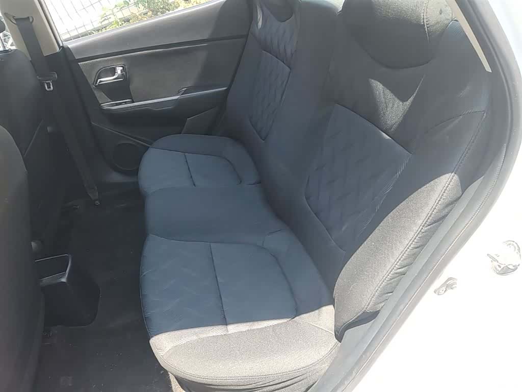 Kia K2, 2015 17