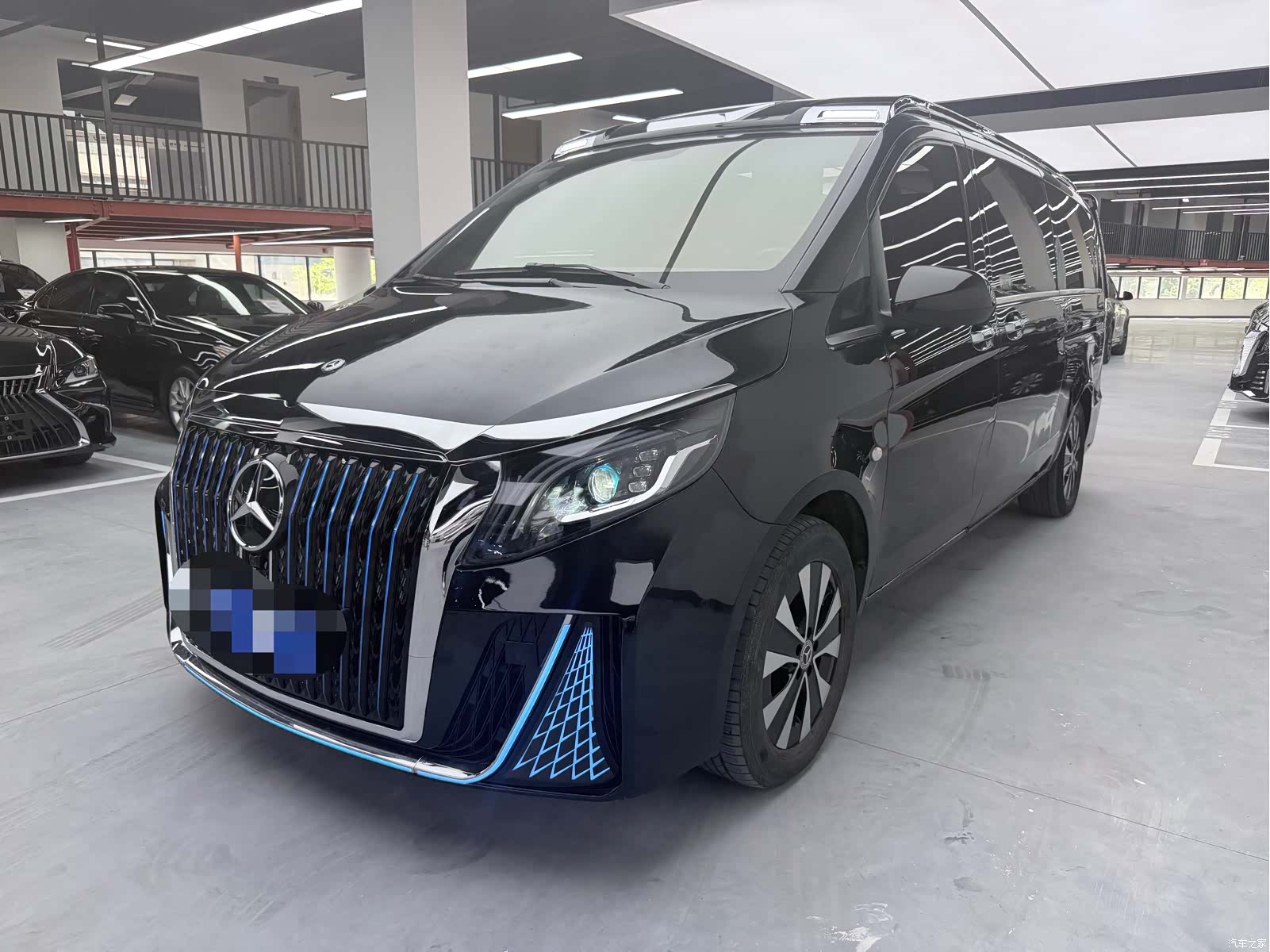 Mercedes-Benz 7, 2021 1