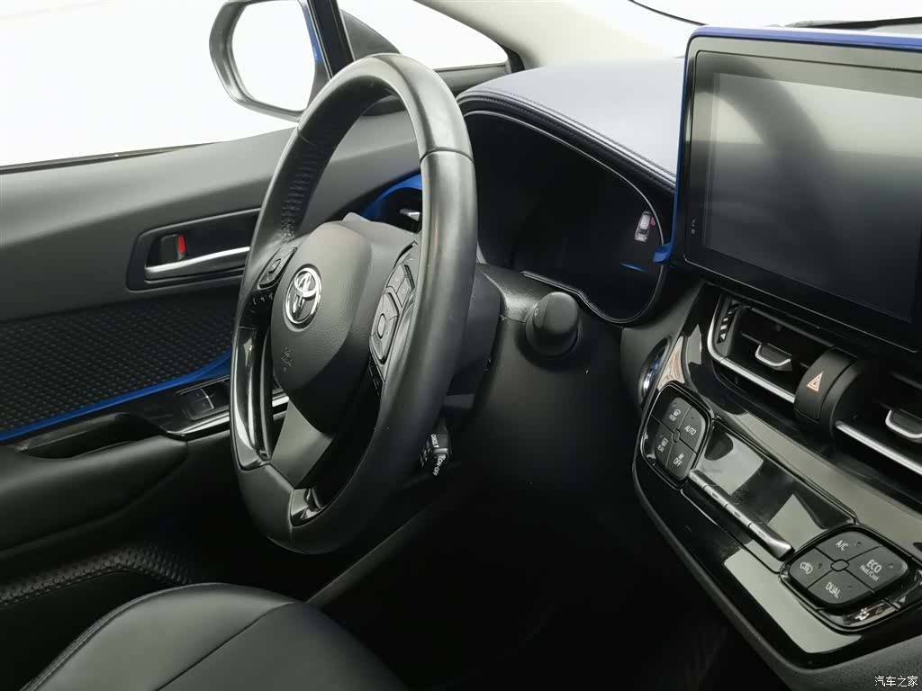 Toyota C-HR, 2022 22