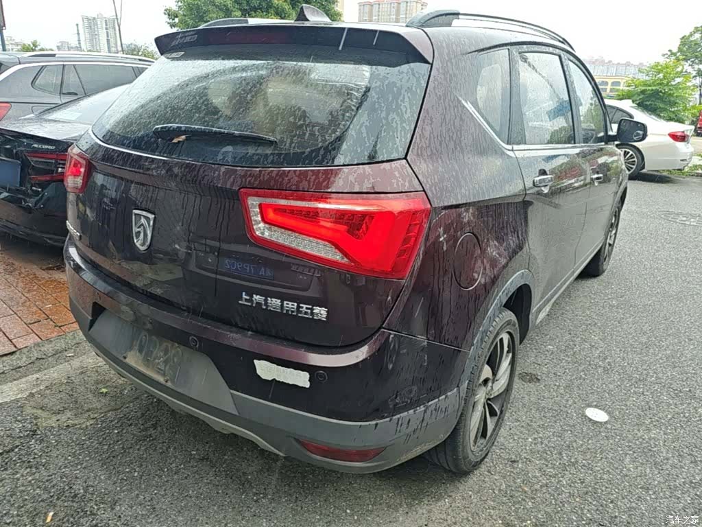 Wuling 560, 2016 7