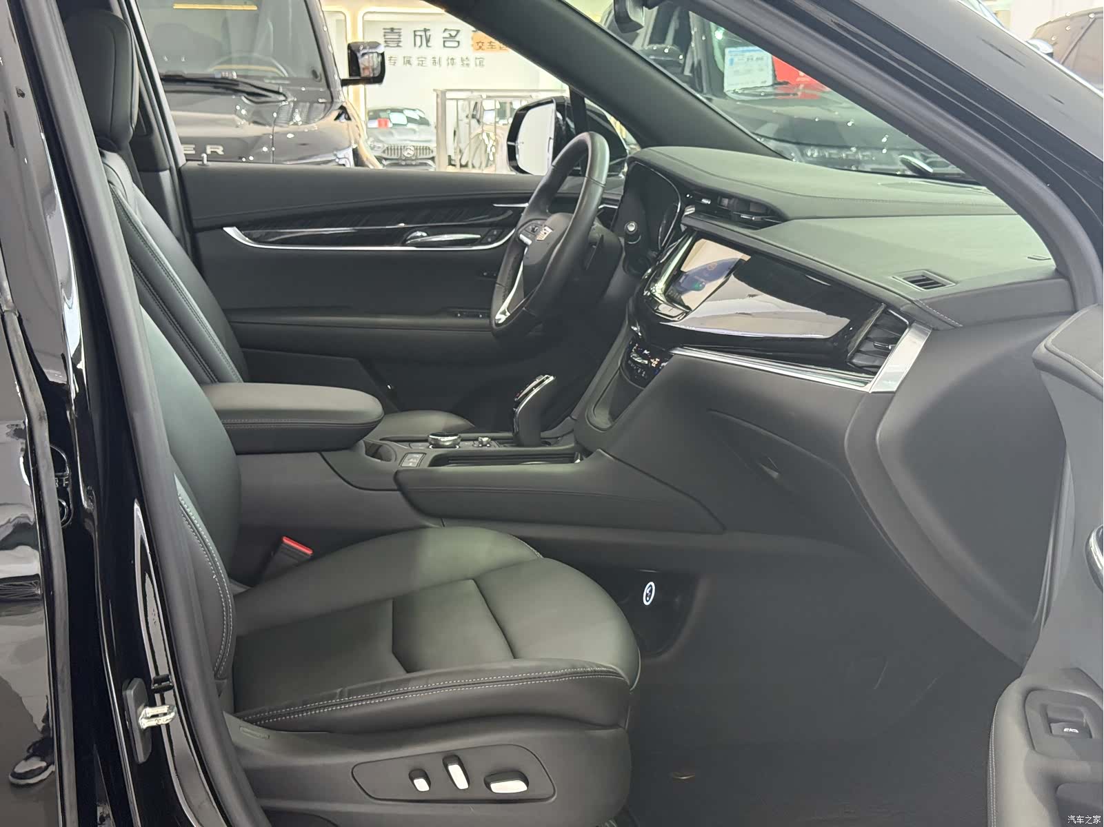 Cadillac XT6, 2021 13