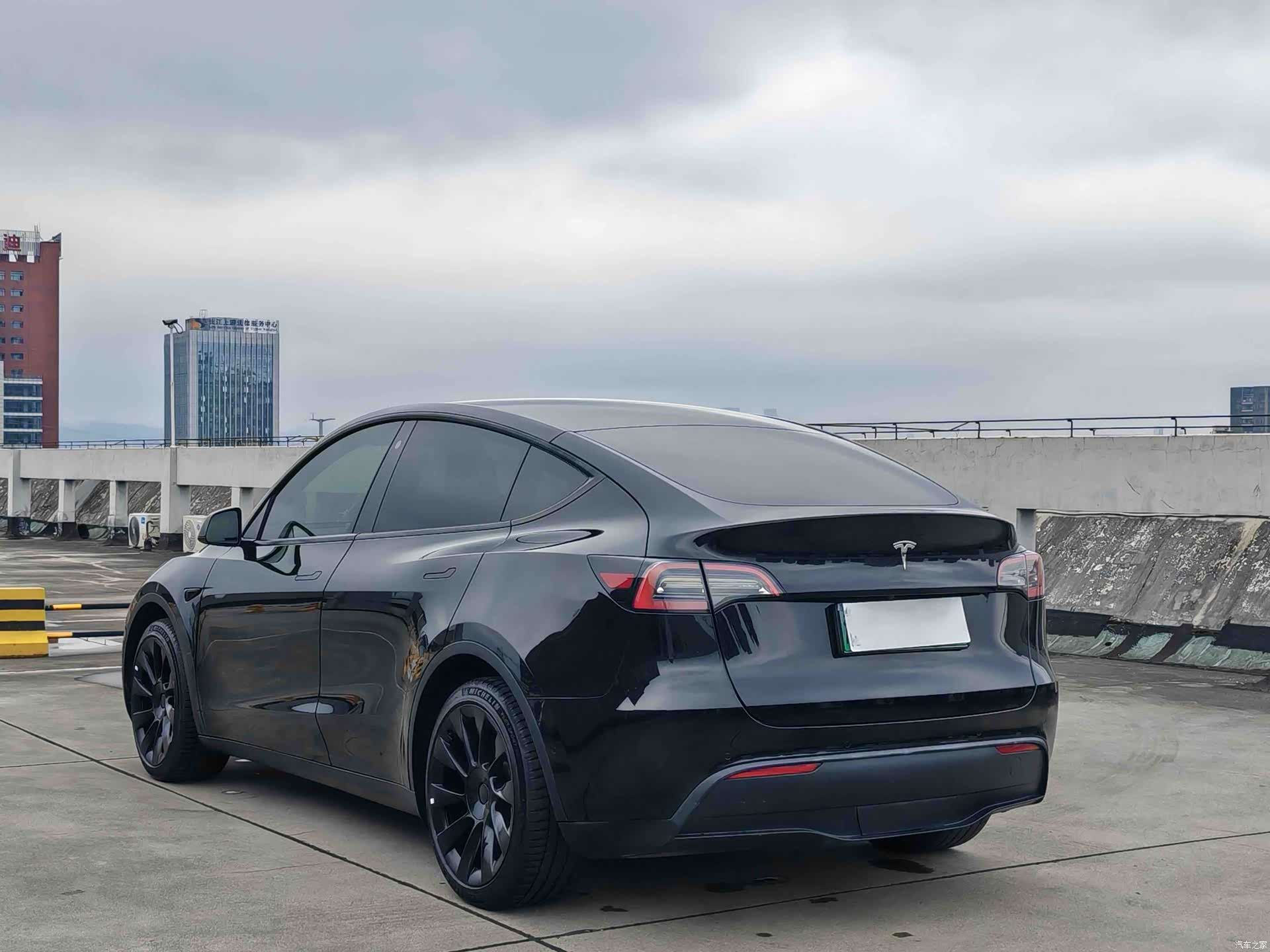Tesla Model Y, 2022 6