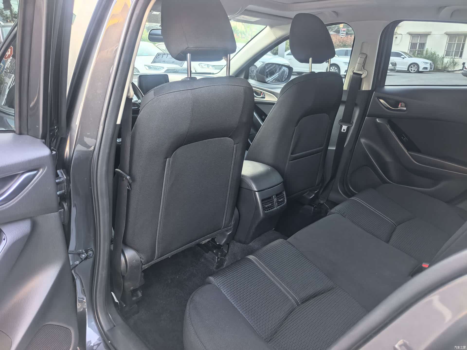 Mazda Mazda3, 2018 15