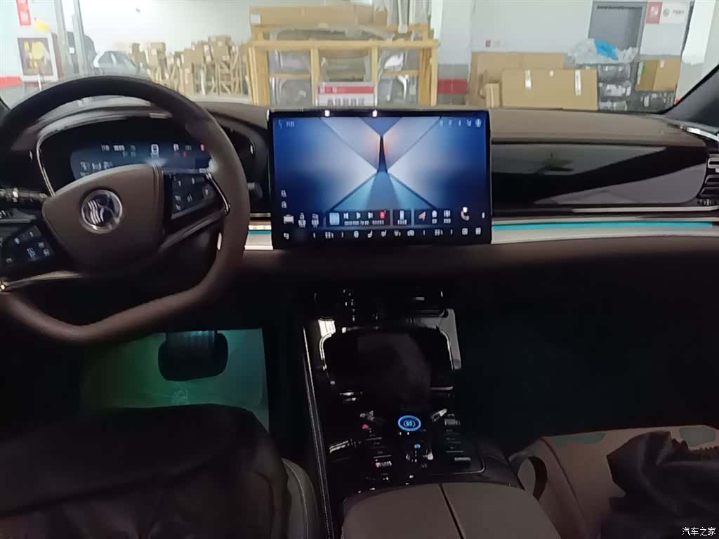BYD Han, 2025 10