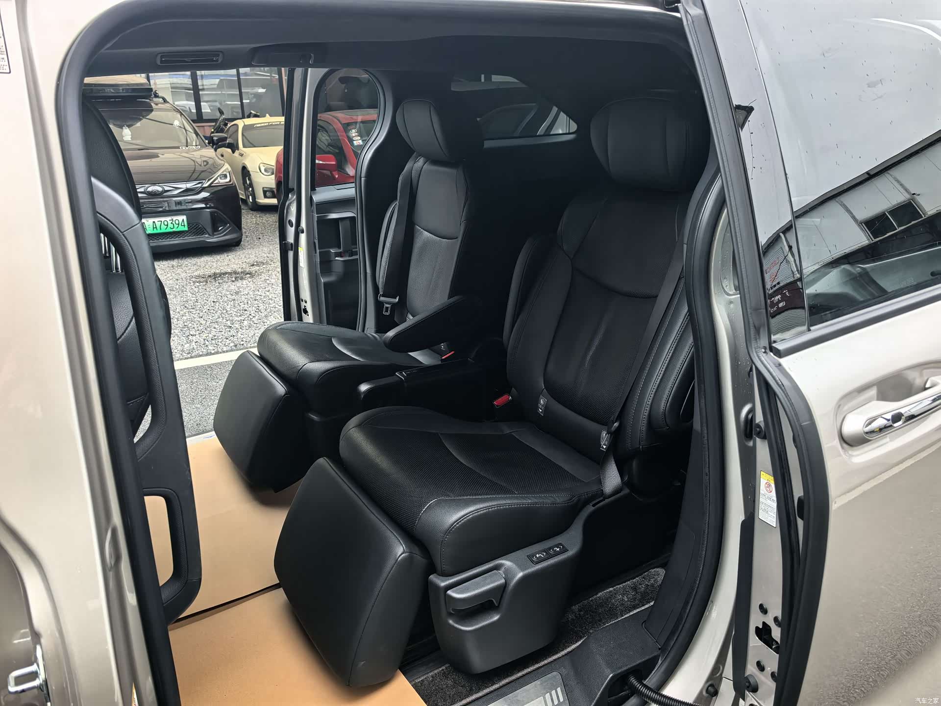 Toyota Sienna, 2023 14