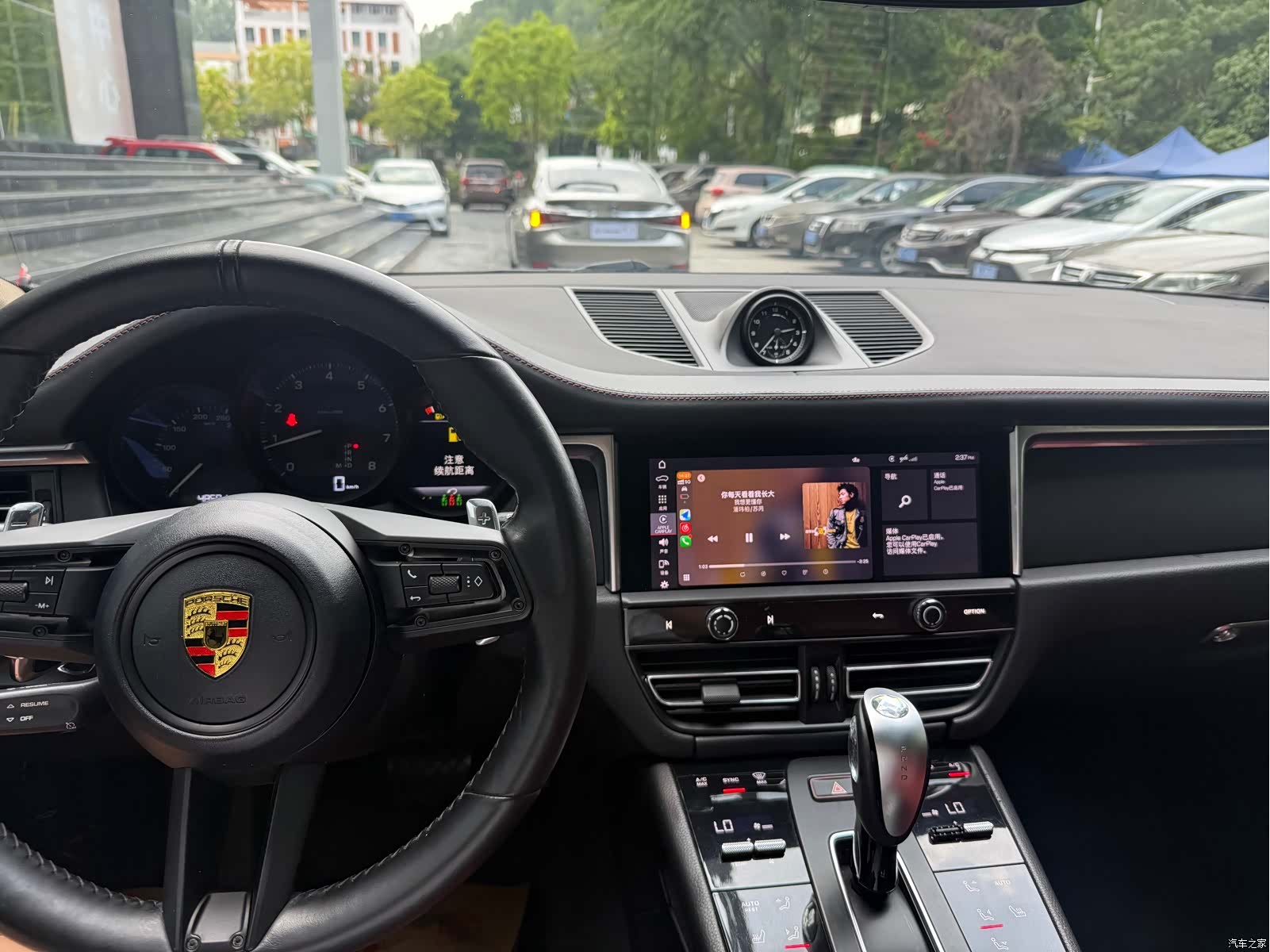 Porsche Macan, 2022 9