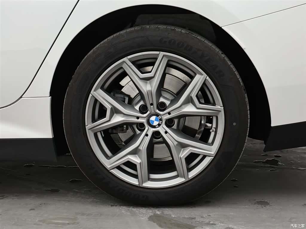 BMW i3, 2025 9