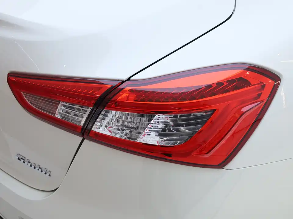Maserati Ghibli Maserati Ghibli