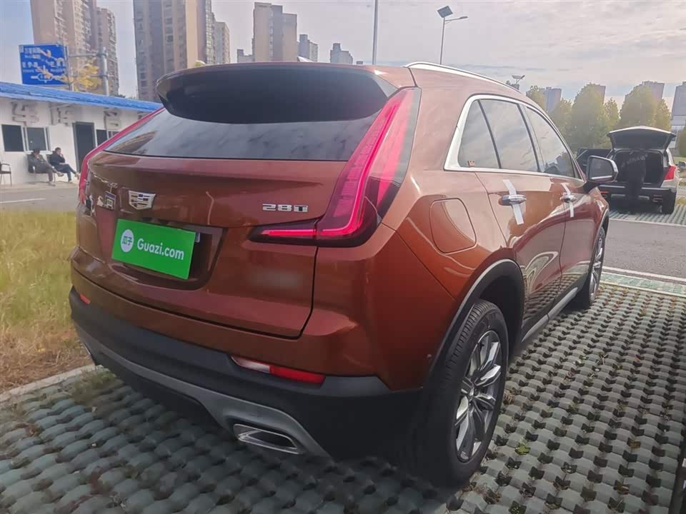 Cadillac XT4