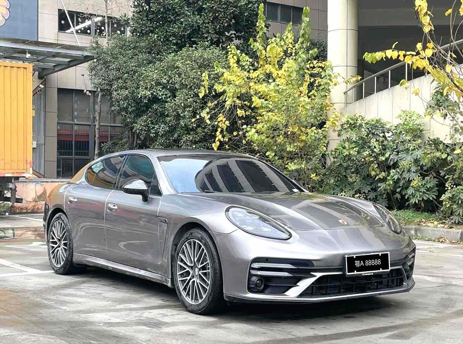 Porsche Panamera, 2016 3