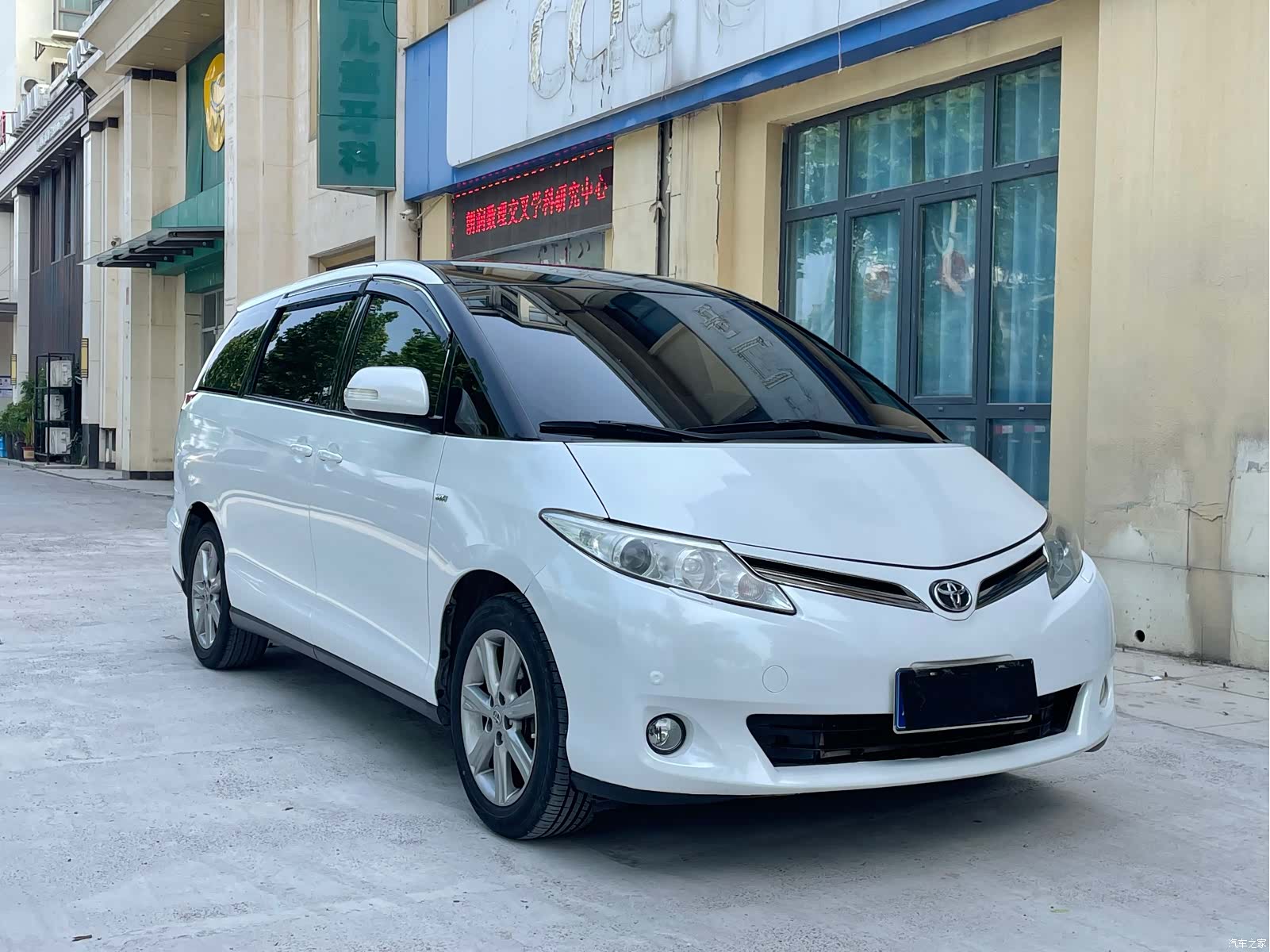 Toyota 7, 2011 3