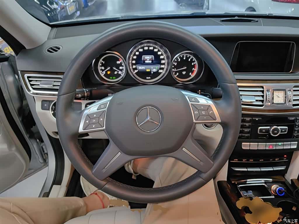 Mercedes-Benz E-Class, 2014 11