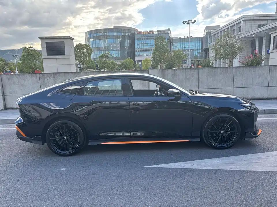 Changan UNI-V
