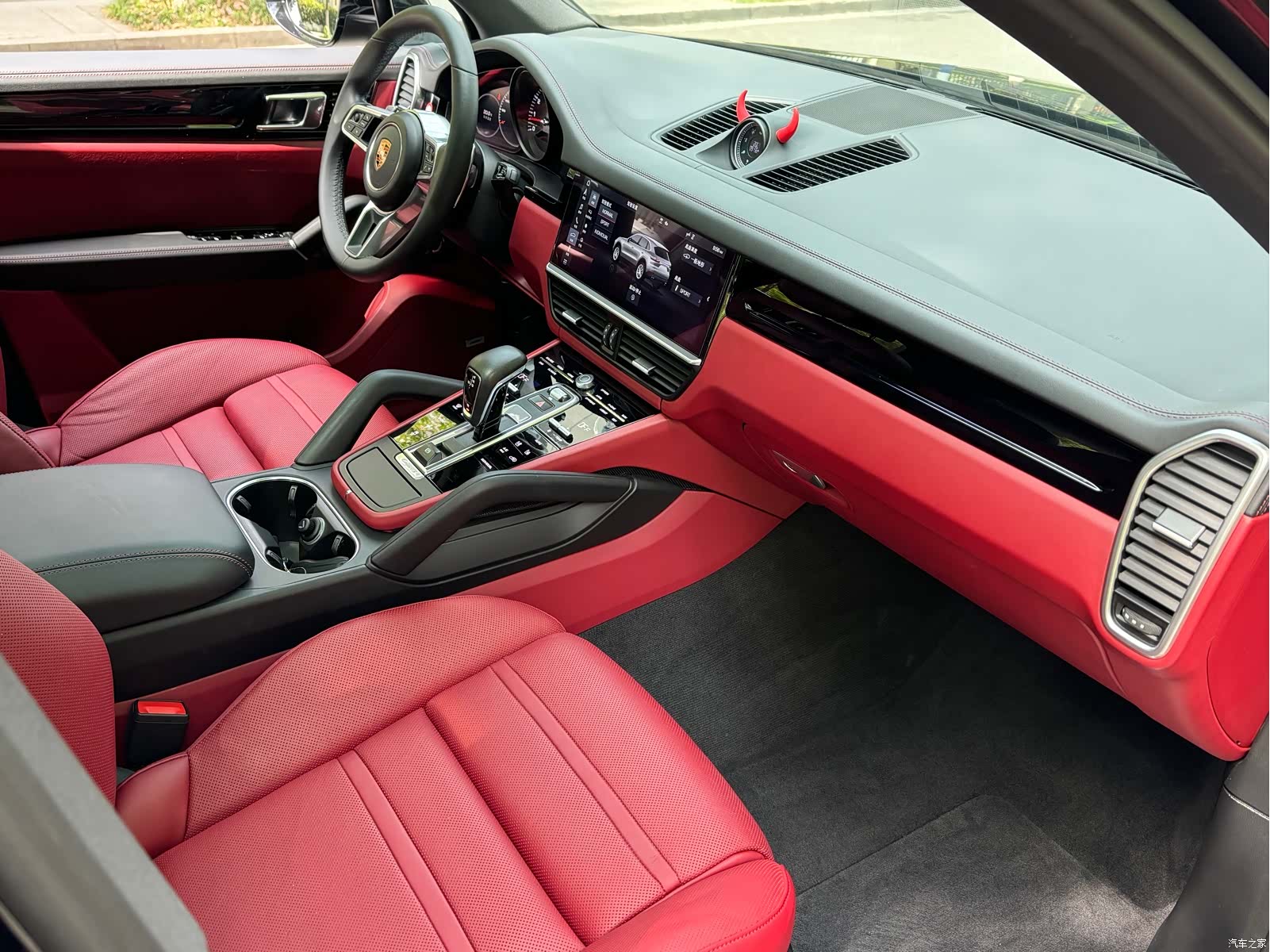 Porsche Cayenne, 2020 7