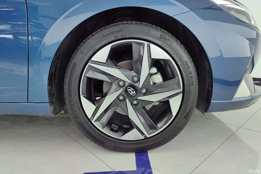 Hyundai Elantra, 2021 6