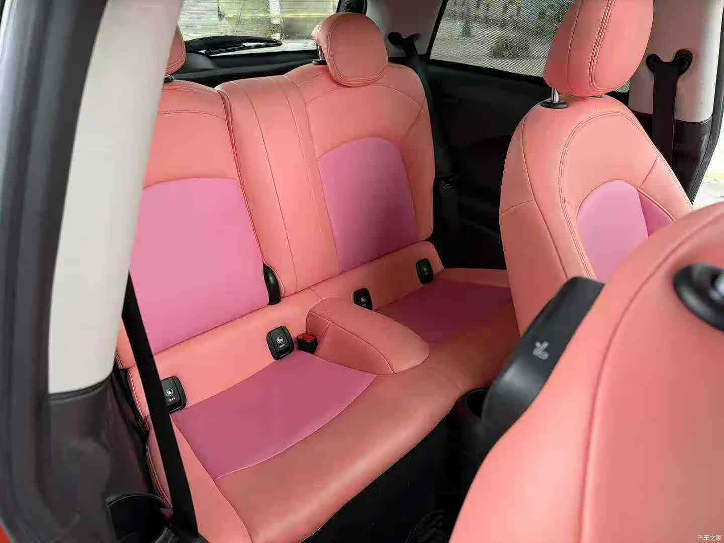 Mini ONE, 2020 8