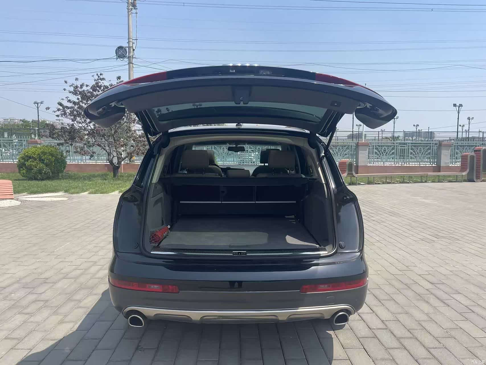 Audi Q7, 2010 9