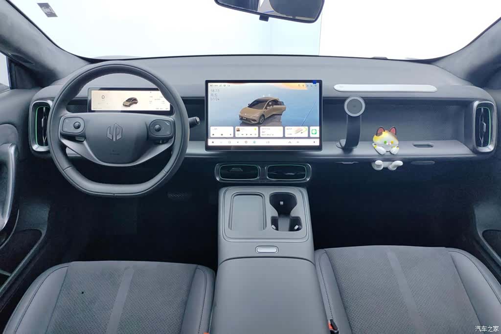 Leapmotor Lafa5, 2026 12