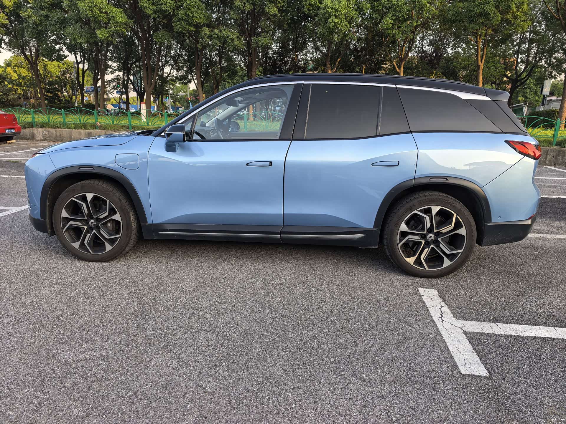 NIO ES8, 2019 9