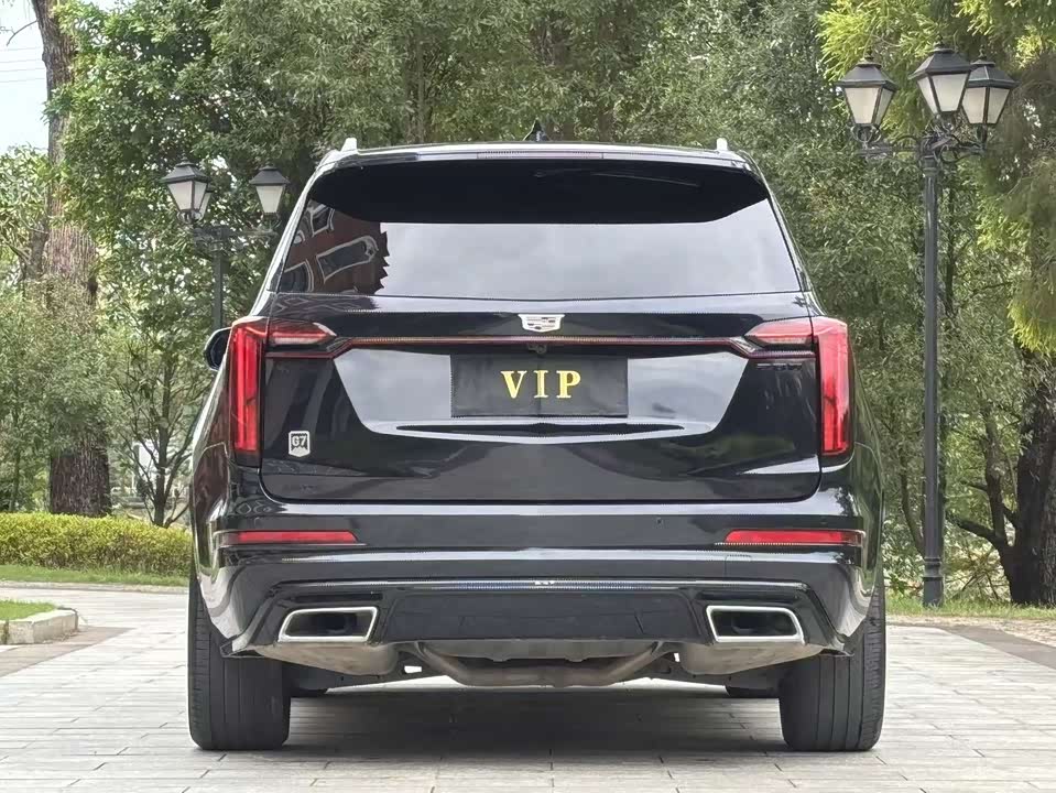 Cadillac XT6