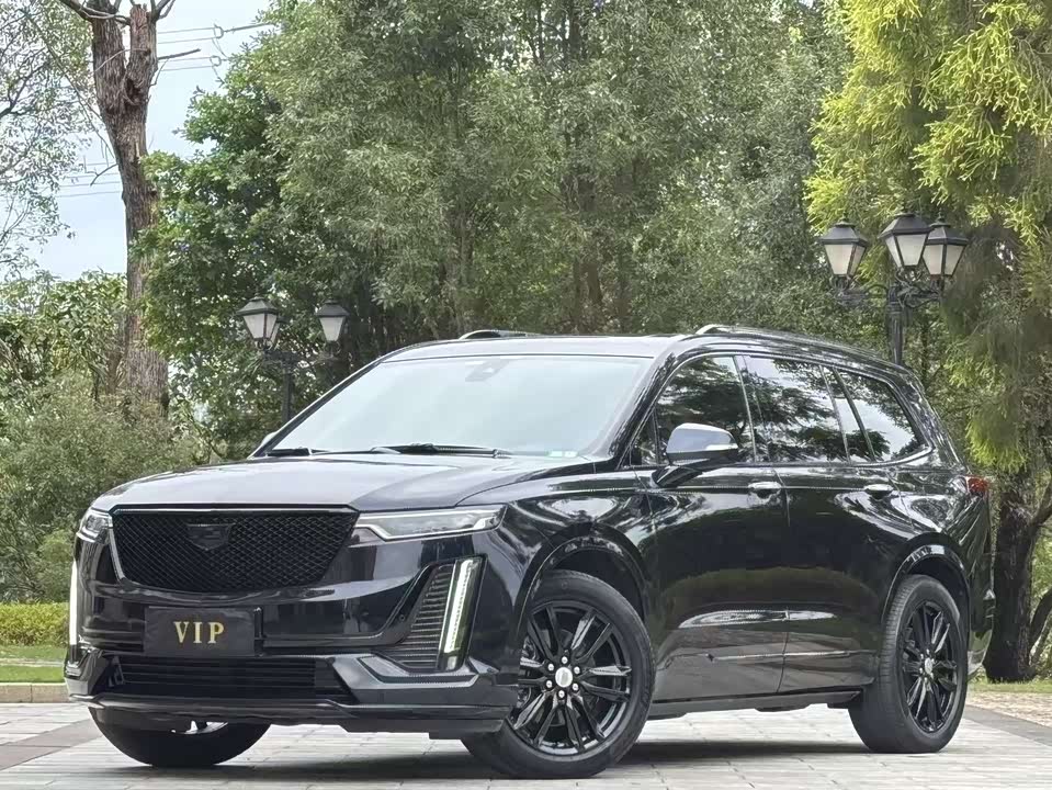 Cadillac XT6