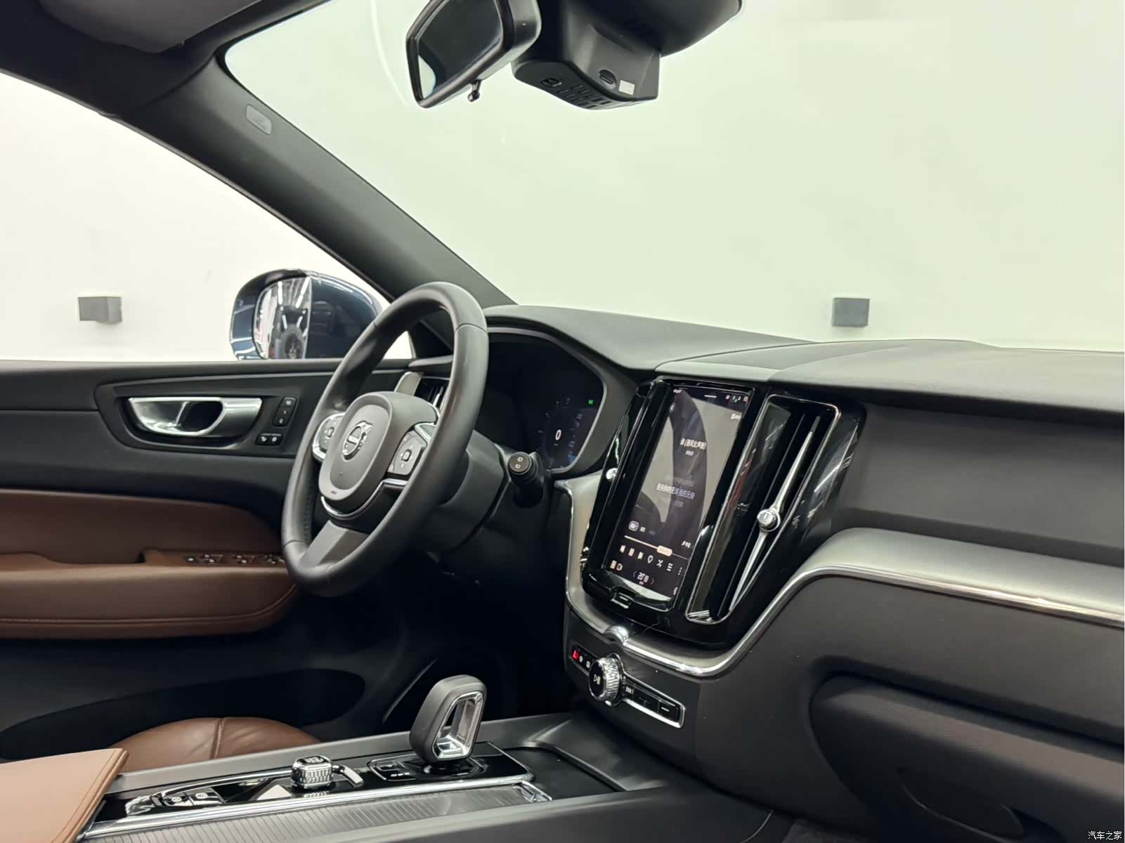 Volvo XC60, 2023 11