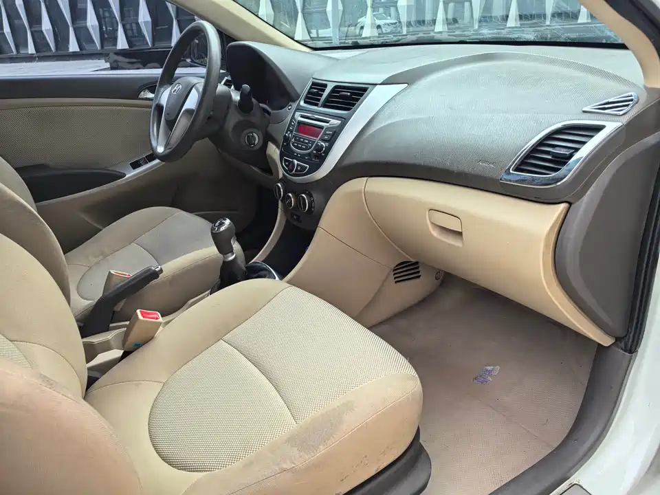 Hyundai Rena