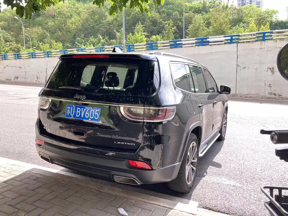 Jeep Grand Commander