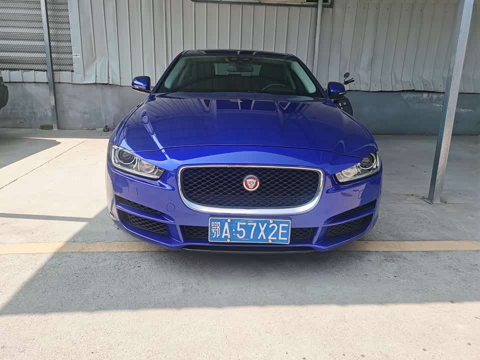 Jaguar XEL Jaguar XEL