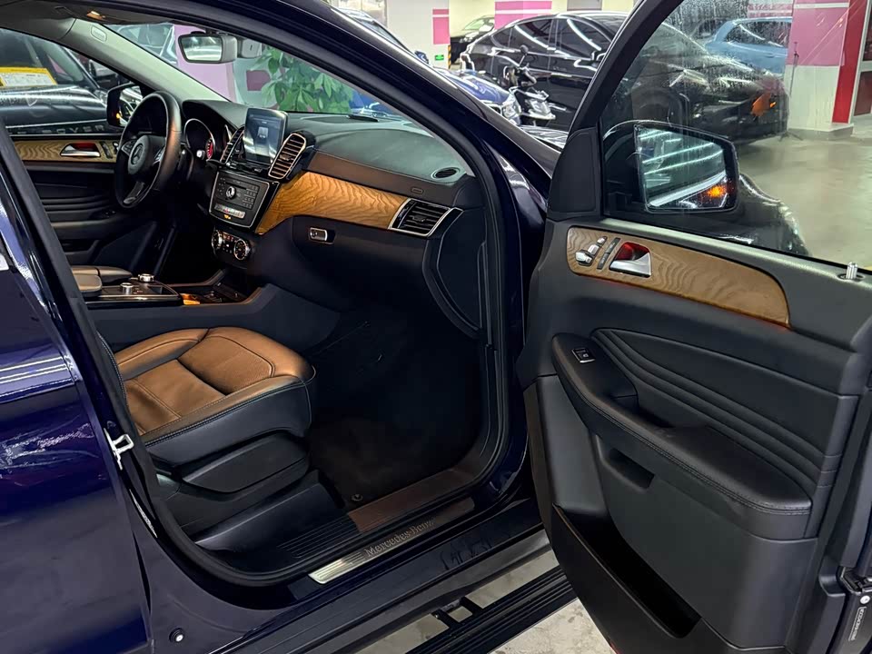 Mercedes-Benz GLE coupe Mercedes-Benz GLE coupe
