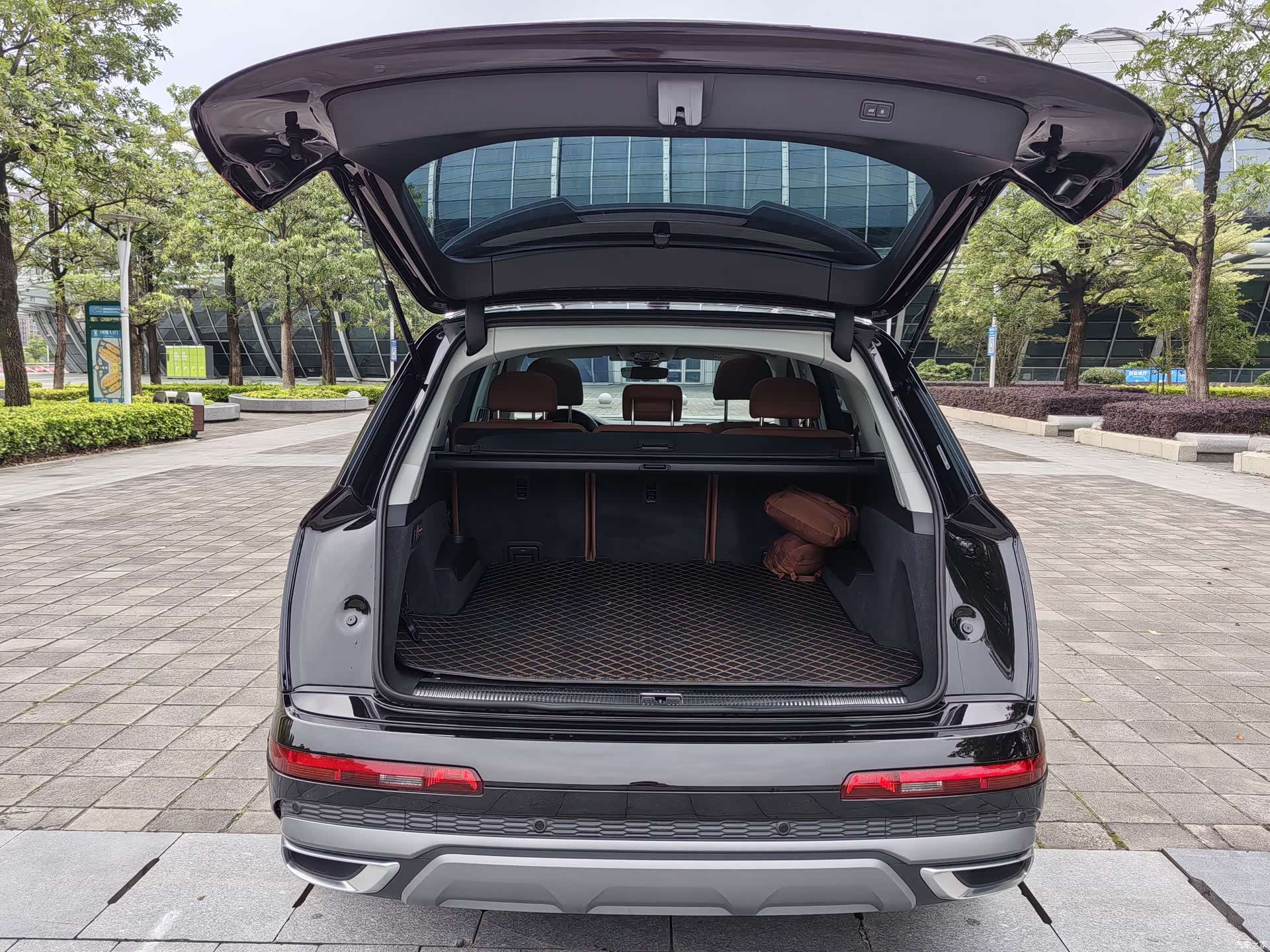 Audi Q7, 2024 12