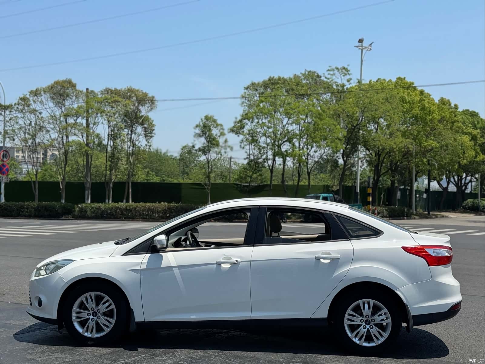 Ford Focus, 2013 7