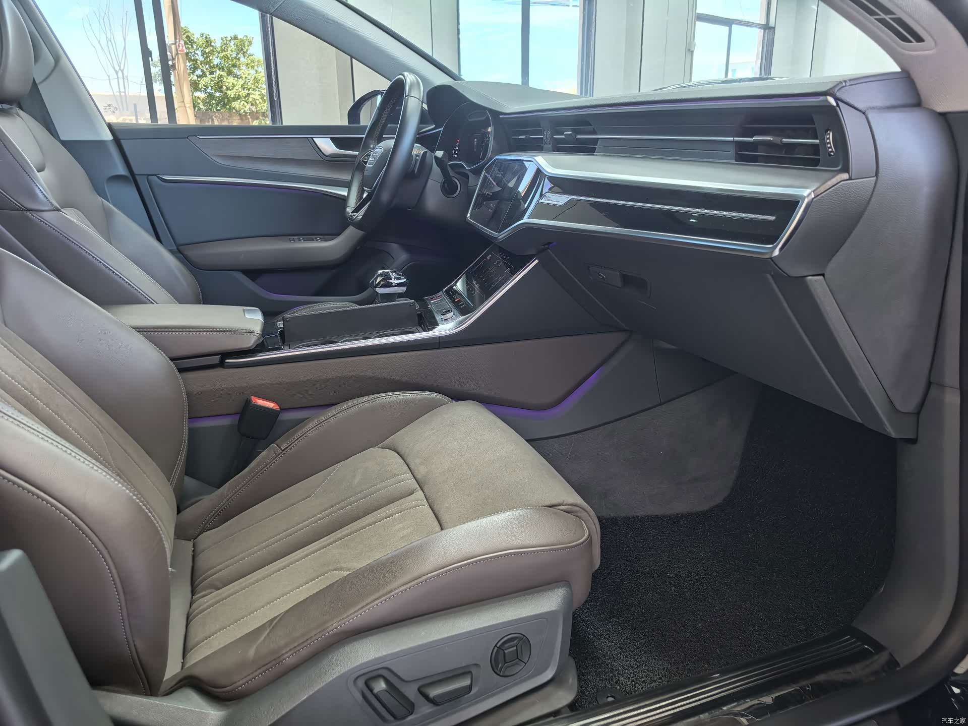Audi A7L, 2023 12