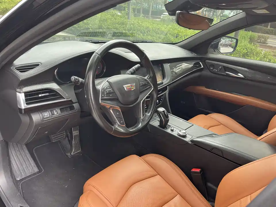 Cadillac CT6