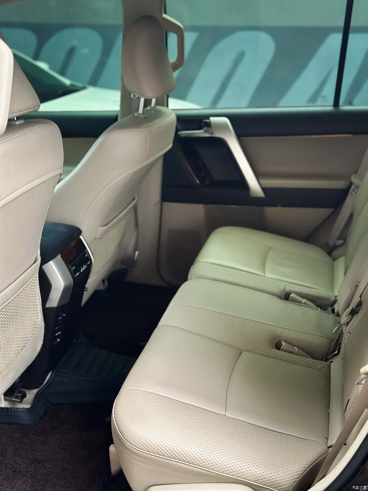 Toyota Prado, 2011 6